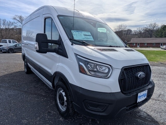 2025 Ford Transit photo 4