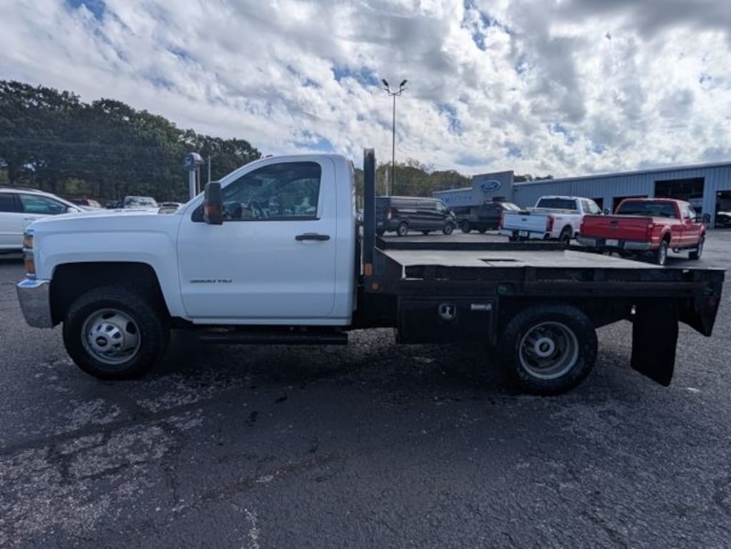 Used 2016 Chevrolet Silverado 3500HD Chassis WT Truck Regular Cab