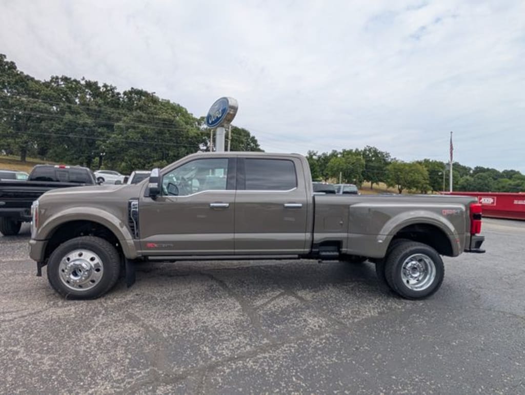 New 2026 Ford F-450 Truck Crew Cab