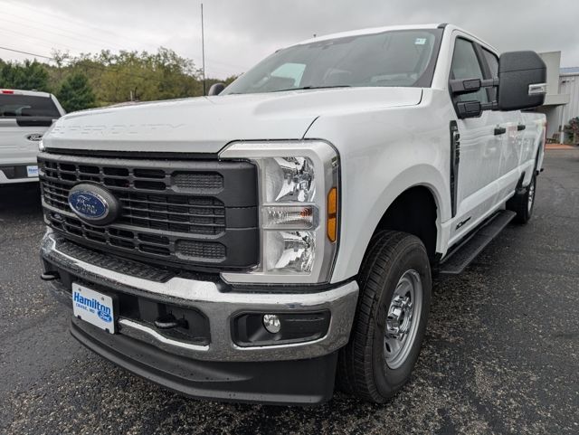 2026 Ford F-250 Super Duty XL's photo