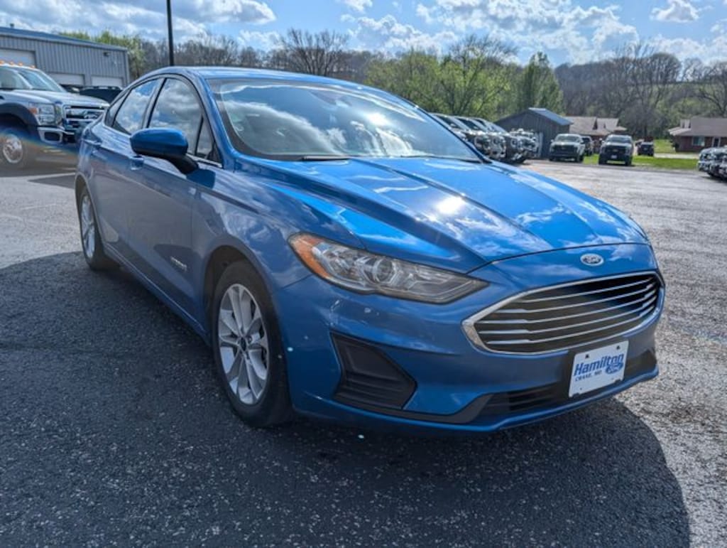 Used 2019 Ford Fusion Hybrid SE Sedan