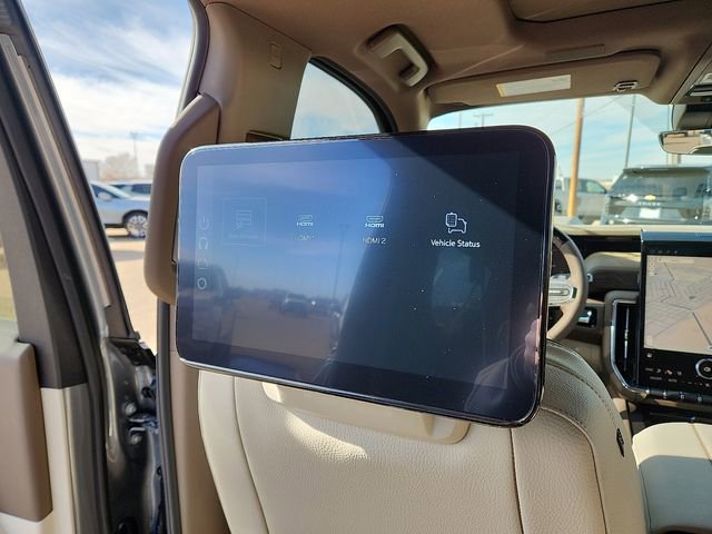 2026 GMC Yukon XL Denali - Photo 10