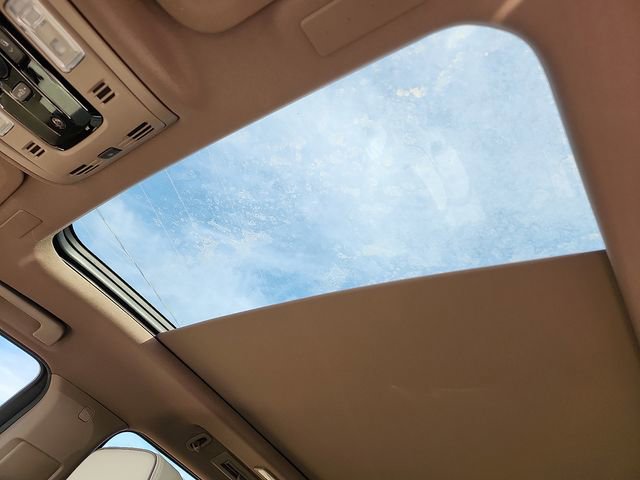 2026 GMC Yukon XL Denali - Photo 20