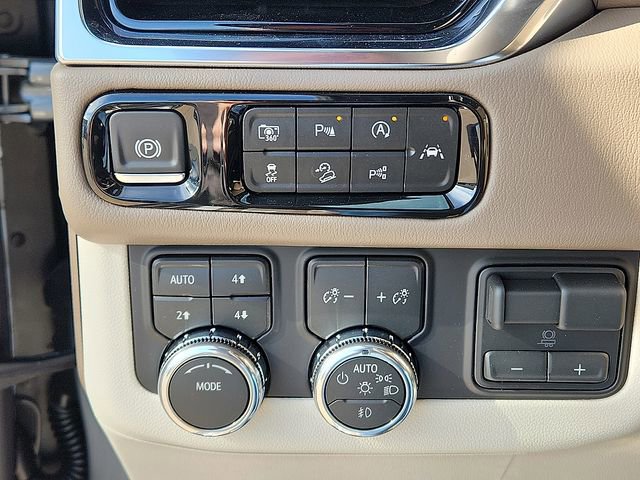 2026 GMC Yukon XL Denali - Photo 18