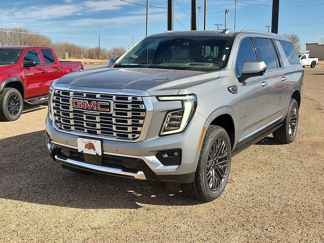 2026 GMC Yukon Denali AWD's photo