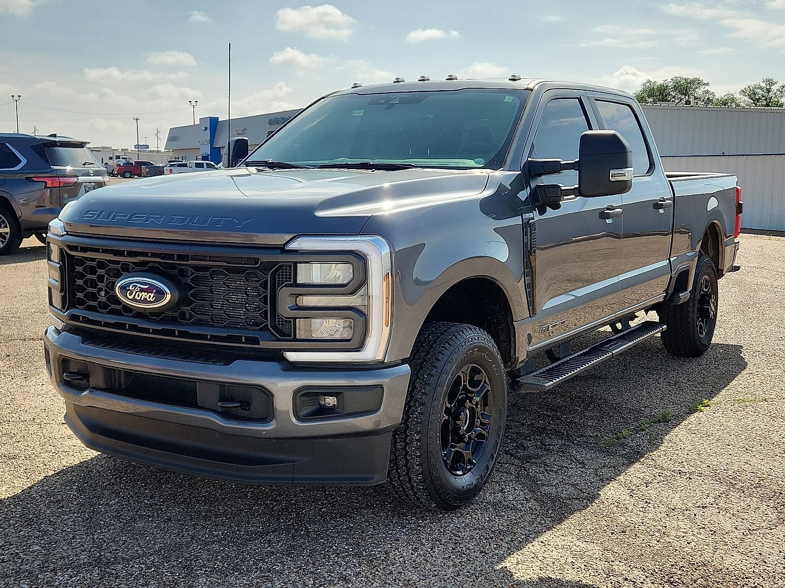 2025 Ford F-250 XL 4x4 Crew Cab 6-3/4' Box's photo