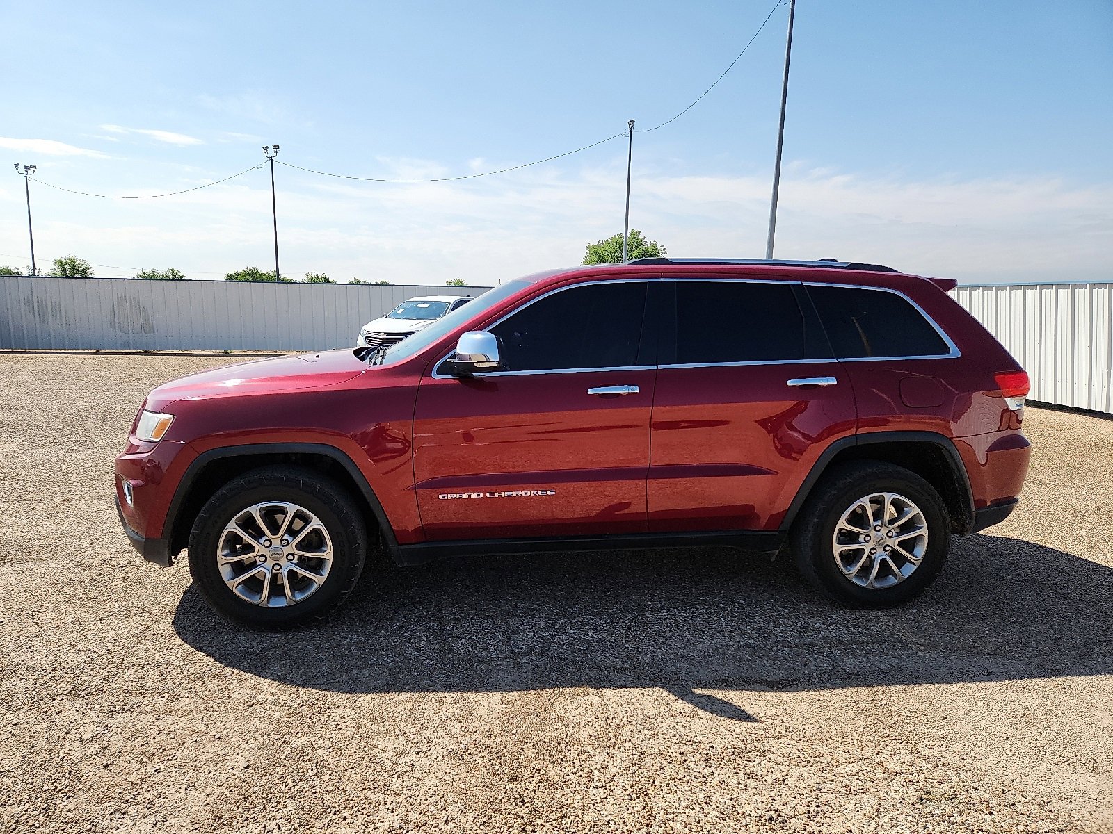 Used 2015 Jeep Grand Cherokee Limited with VIN 1C4RJFBG2FC803160 for sale in Portales, NM