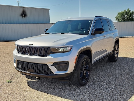 2023 Jeep Grand Cherokee Laredo SUV