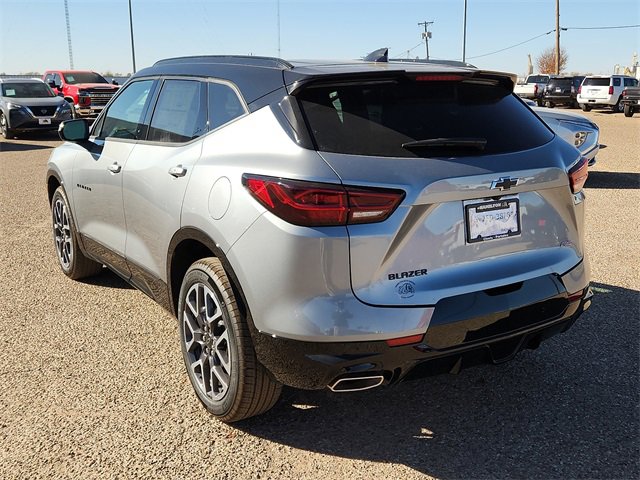 2025 Chevrolet Blazer RS photo 3