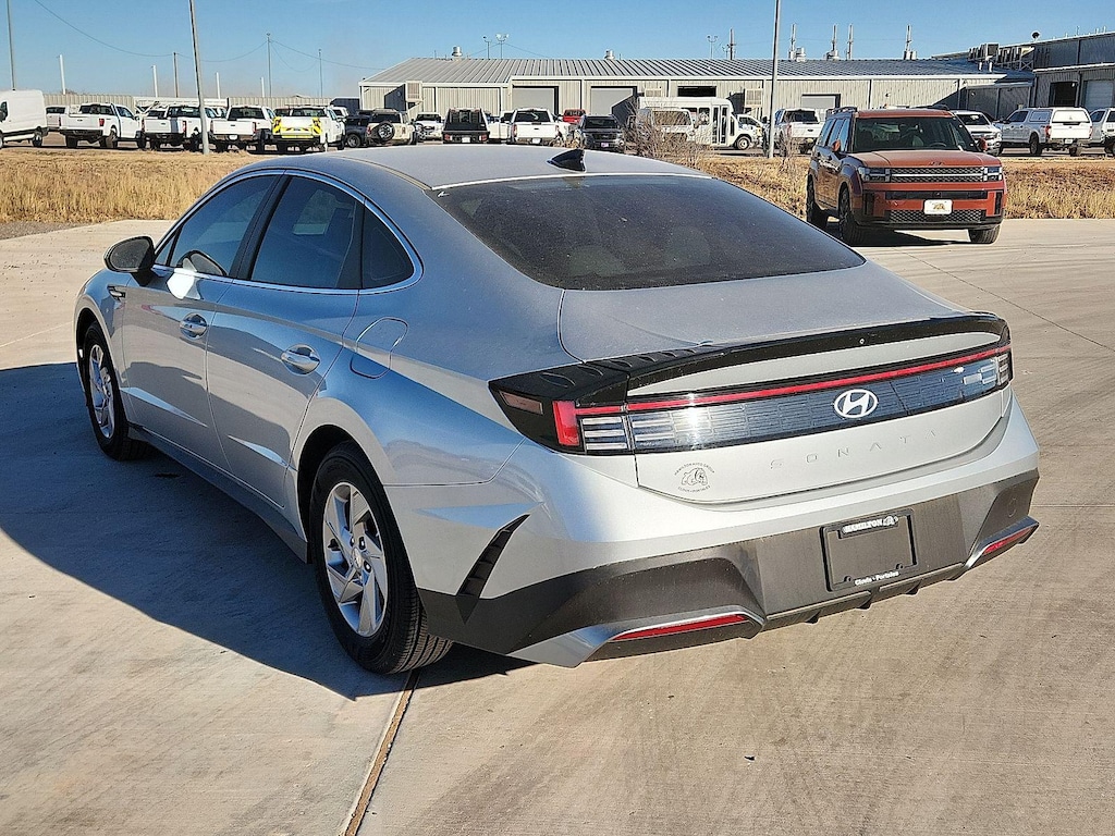 New 2025 Hyundai Sonata SE Sedan