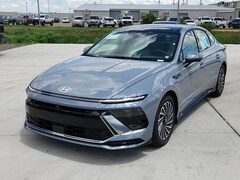 2025 Hyundai Sonata Hybrid Limited Sedan HC30550