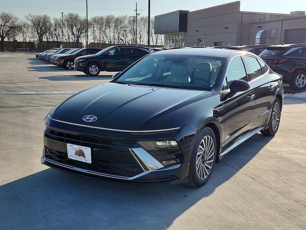New 2024 Hyundai Sonata Hybrid SEL Sedan