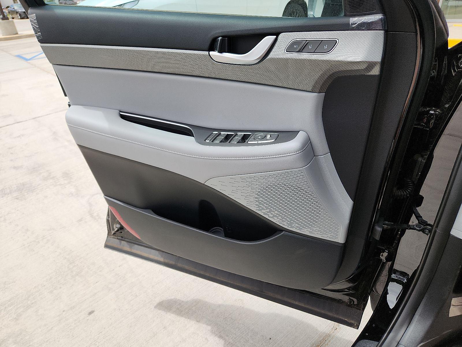 2025 Hyundai Palisade SEL Premium - Photo 13