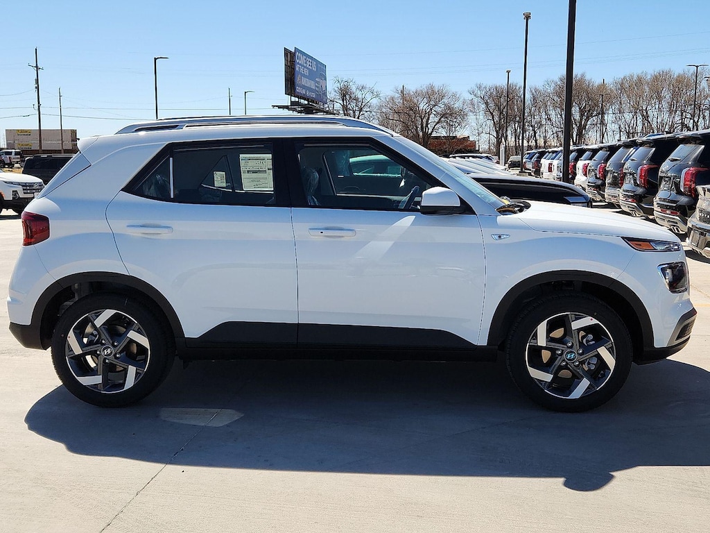 New 2026 Hyundai Venue SEL SUV