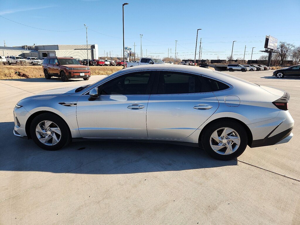 New 2025 Hyundai Sonata SE Sedan