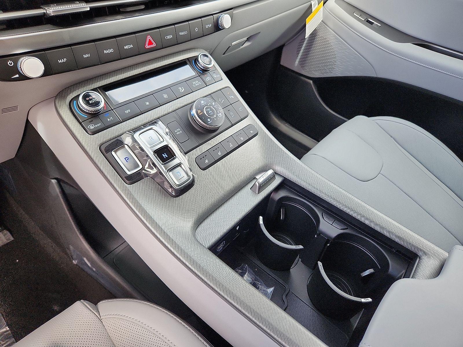 2025 Hyundai Palisade SEL Premium - Photo 18