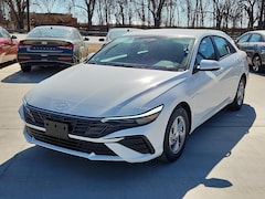 2026 Hyundai Elantra SE Sedan