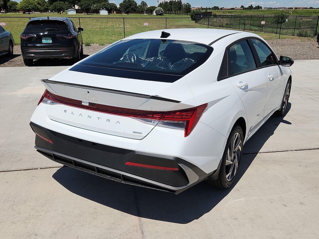 New 2025 Hyundai Elantra Hybrid SEL Sport Sedan