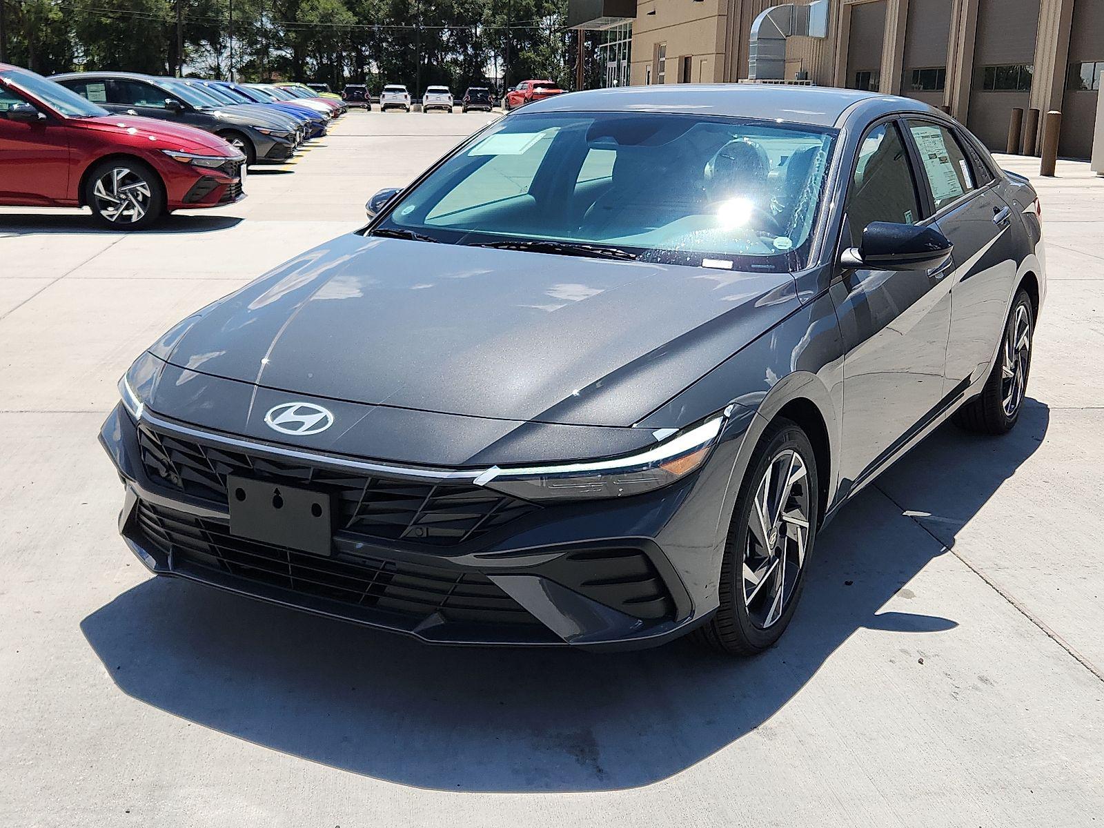 2025 Hyundai Elantra Sedan 