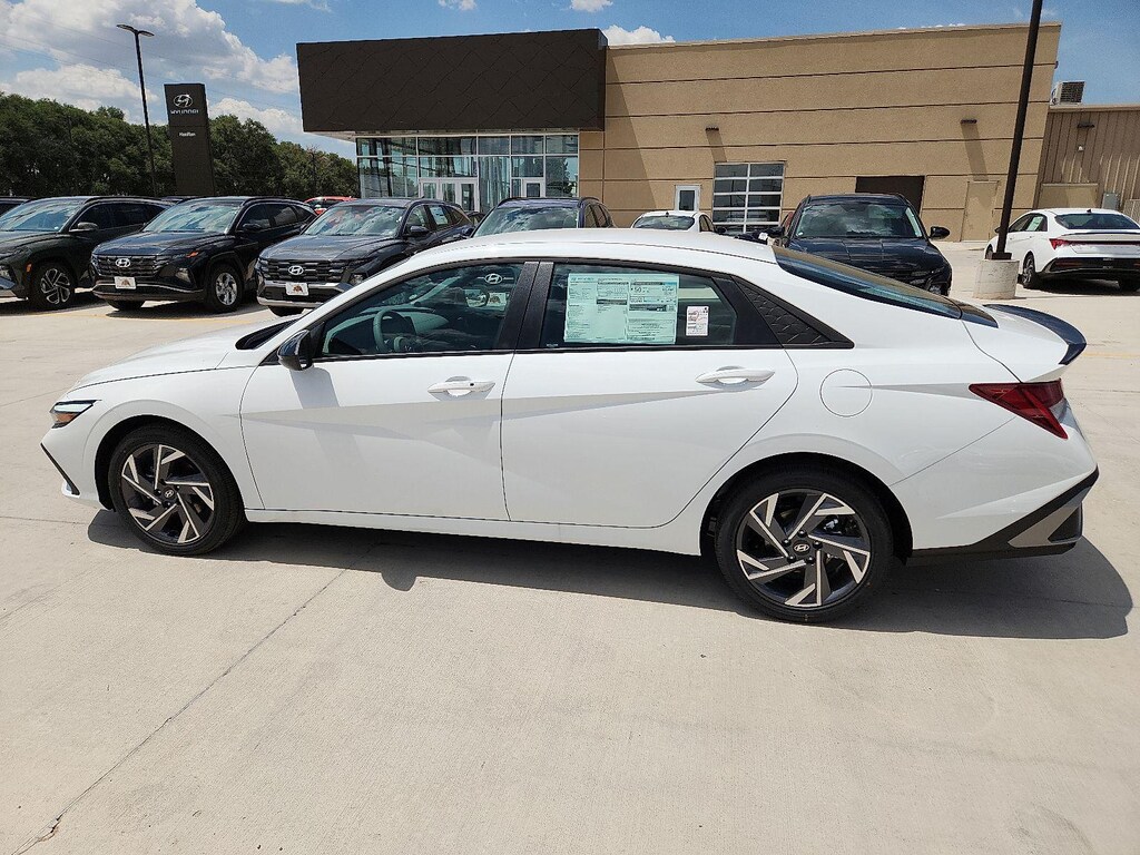 New 2025 Hyundai Elantra Hybrid SEL Sport Sedan