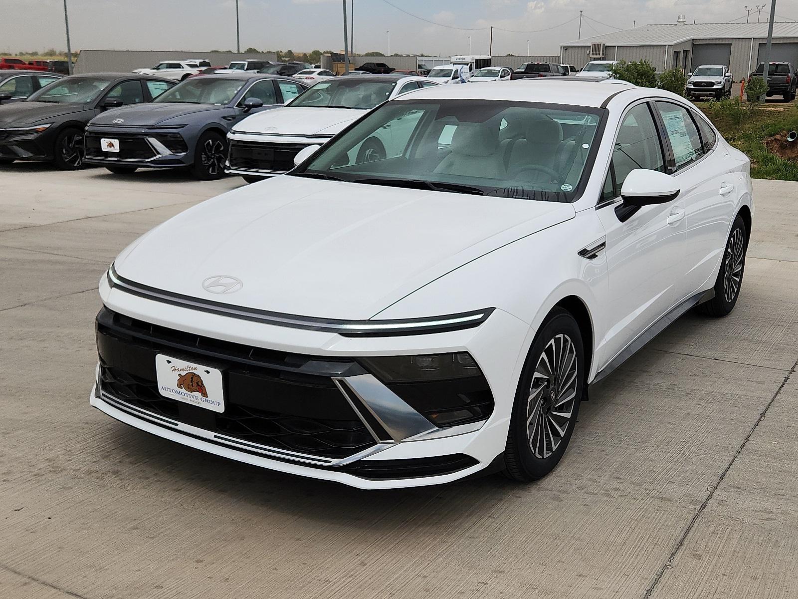 2025 Hyundai Sonata Hybrid SEL's photo