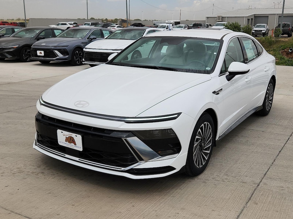 New 2025 Hyundai Sonata Hybrid SEL Sedan