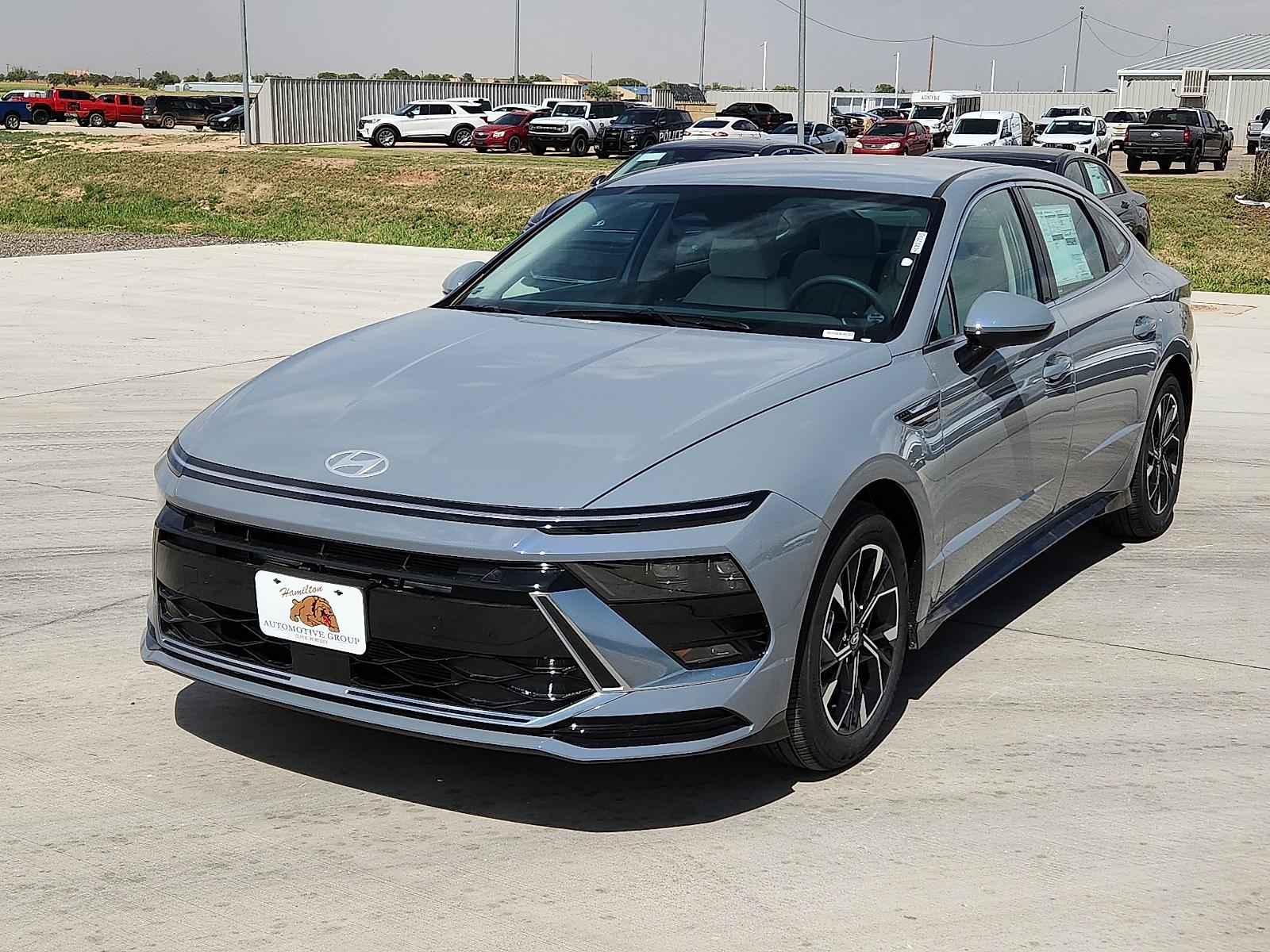 2025 Hyundai Sonata SEL's photo