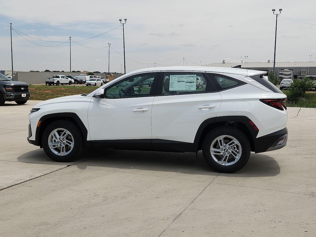 New 2026 Hyundai Tucson SE FWD SUV