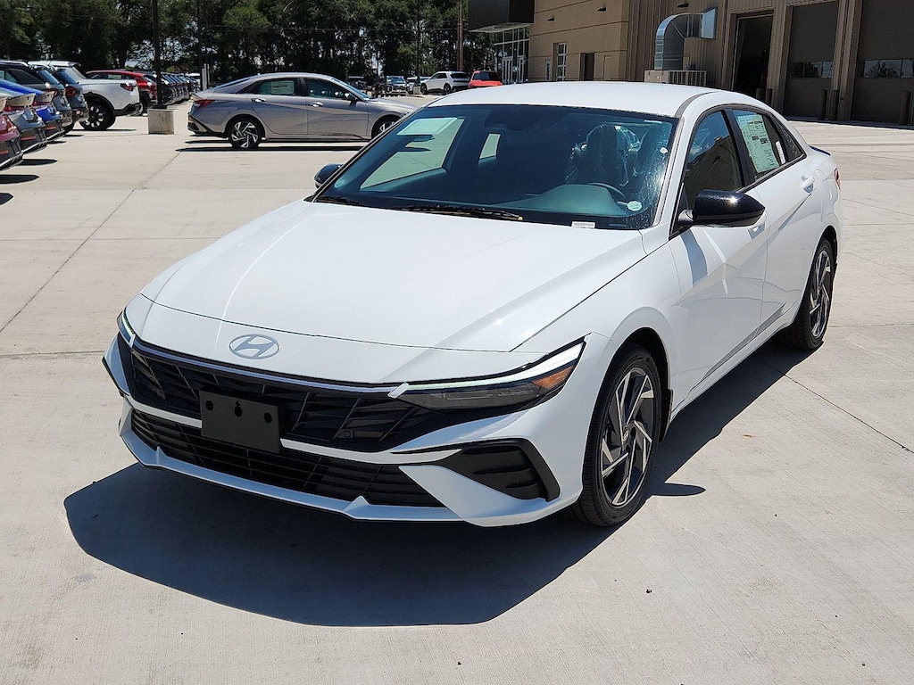 New 2025 Hyundai Elantra Hybrid SEL Sport Sedan