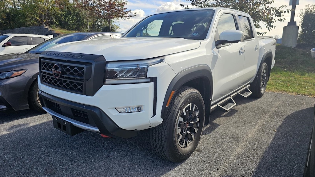 Used 2022 Nissan Frontier PRO-4X Truck Crew Cab