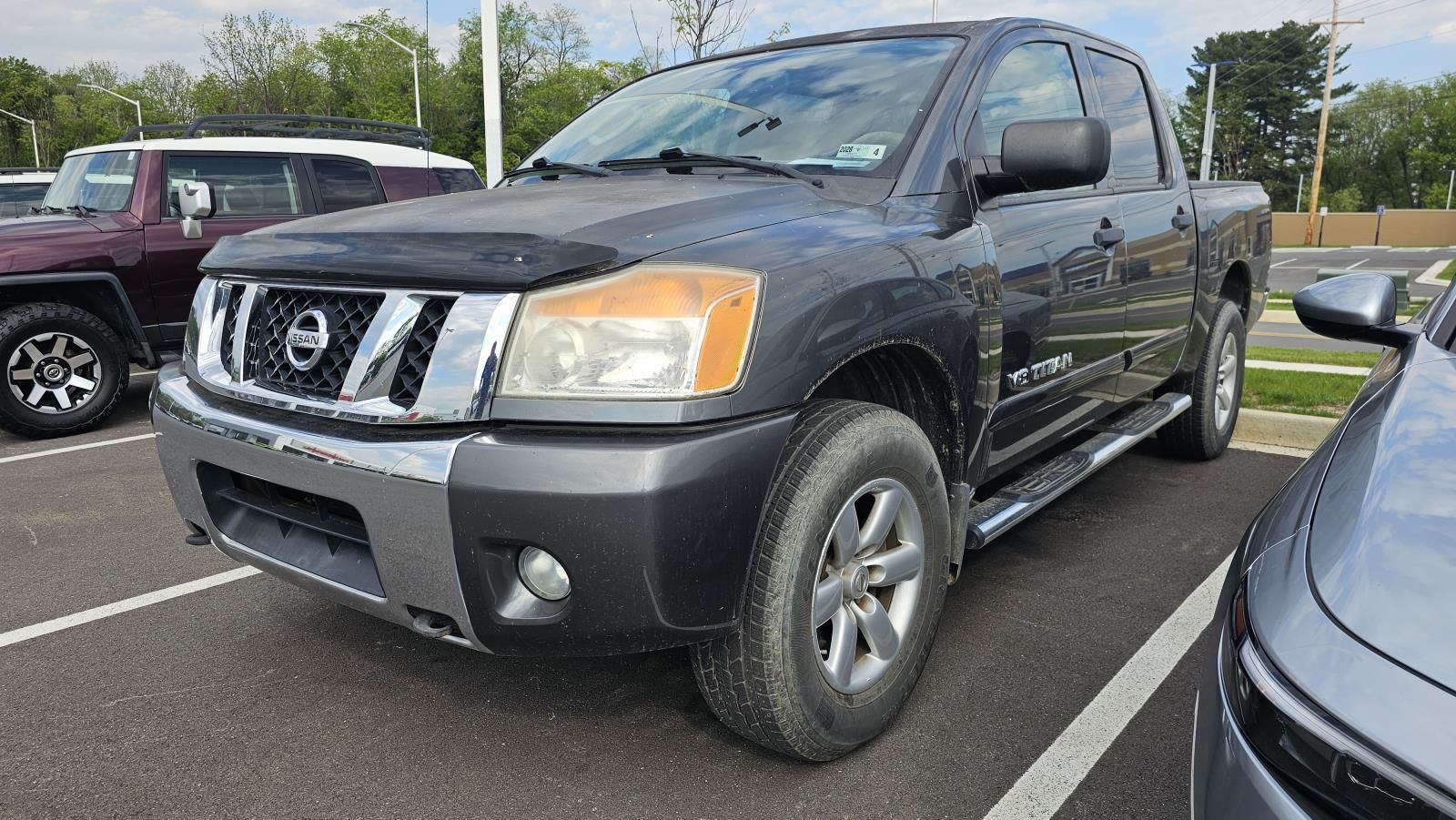 2011 Nissan Titan SV