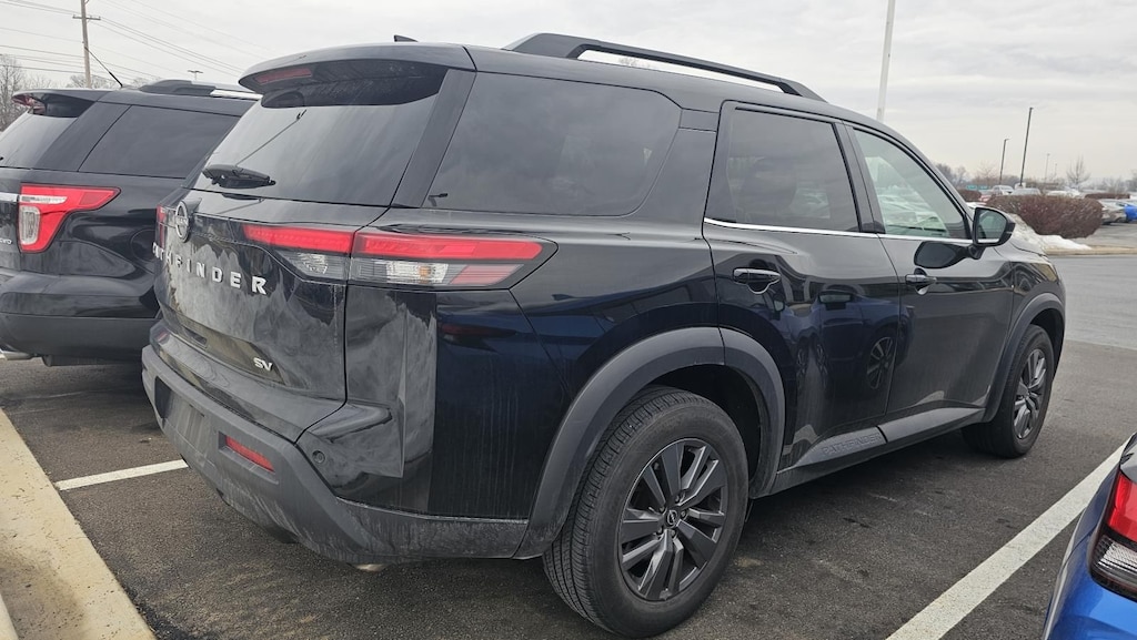 Used 2024 Nissan Pathfinder SV SUV