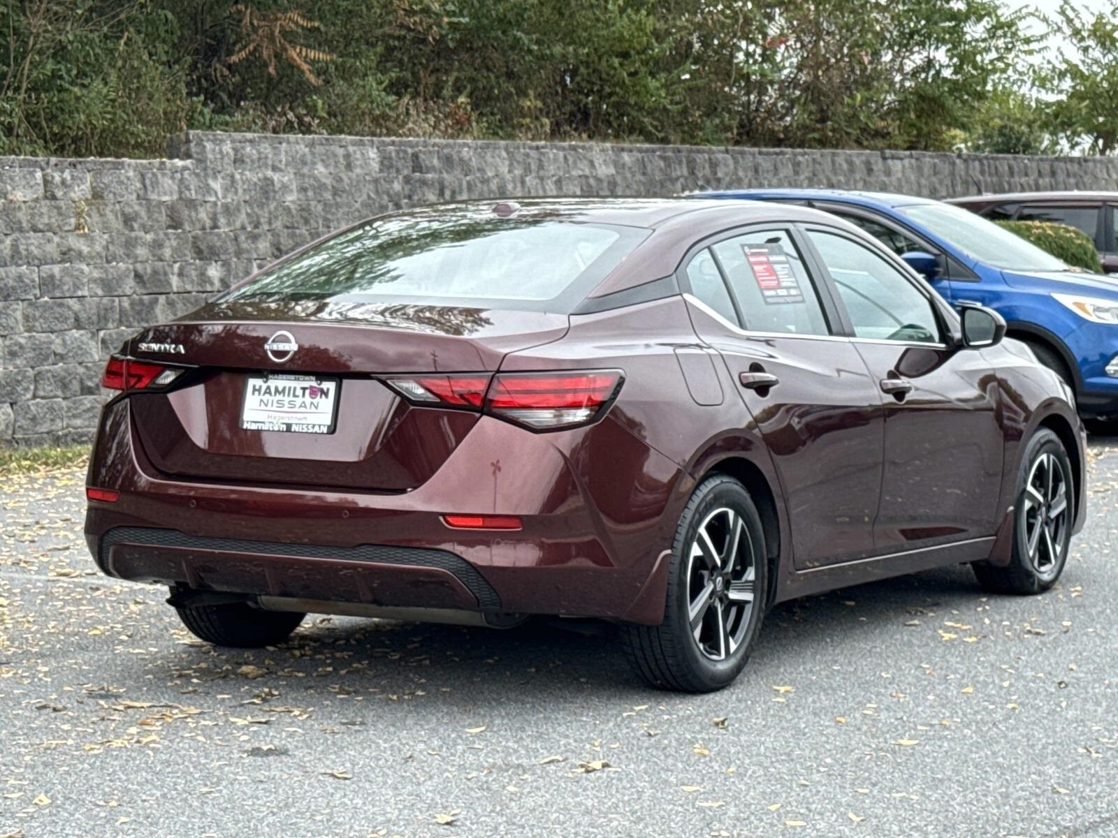 2025 Nissan Sentra SV photo 2