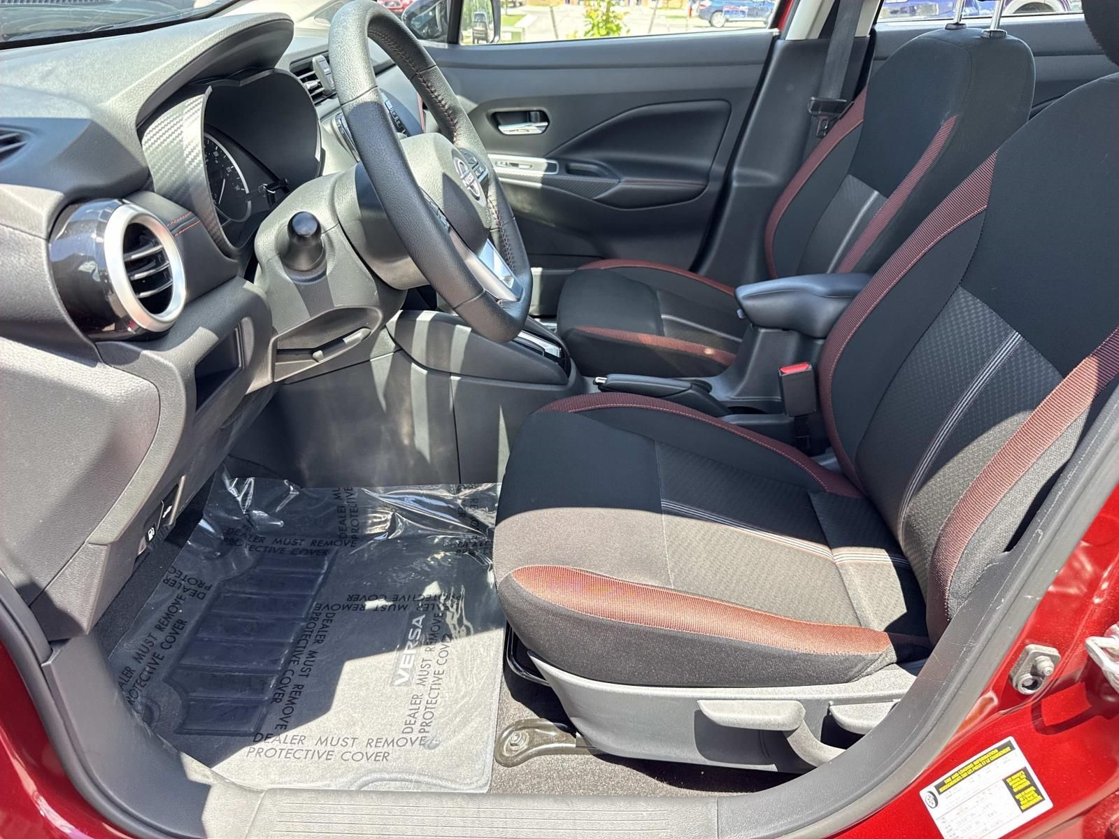 2025 Nissan Versa Sedan SR - Photo 29