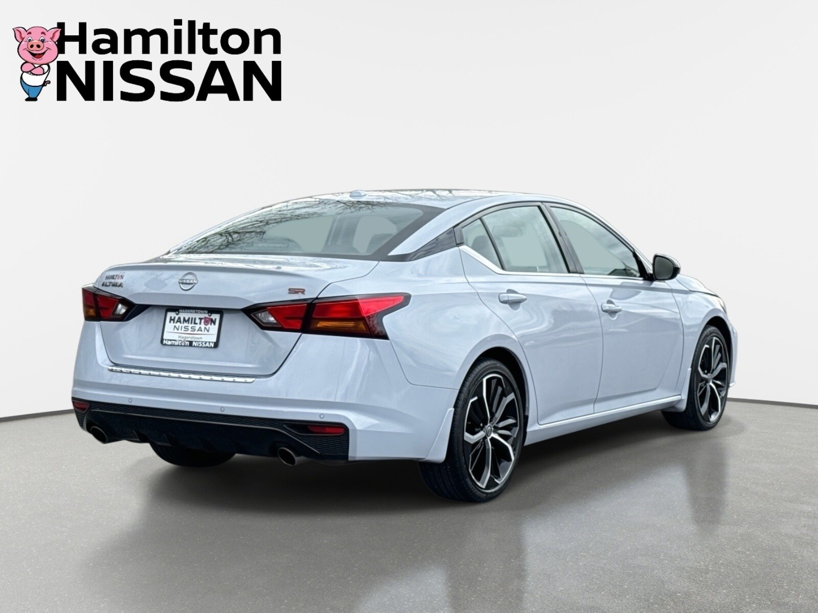 2023 Nissan Altima 2.5 SR photo 2