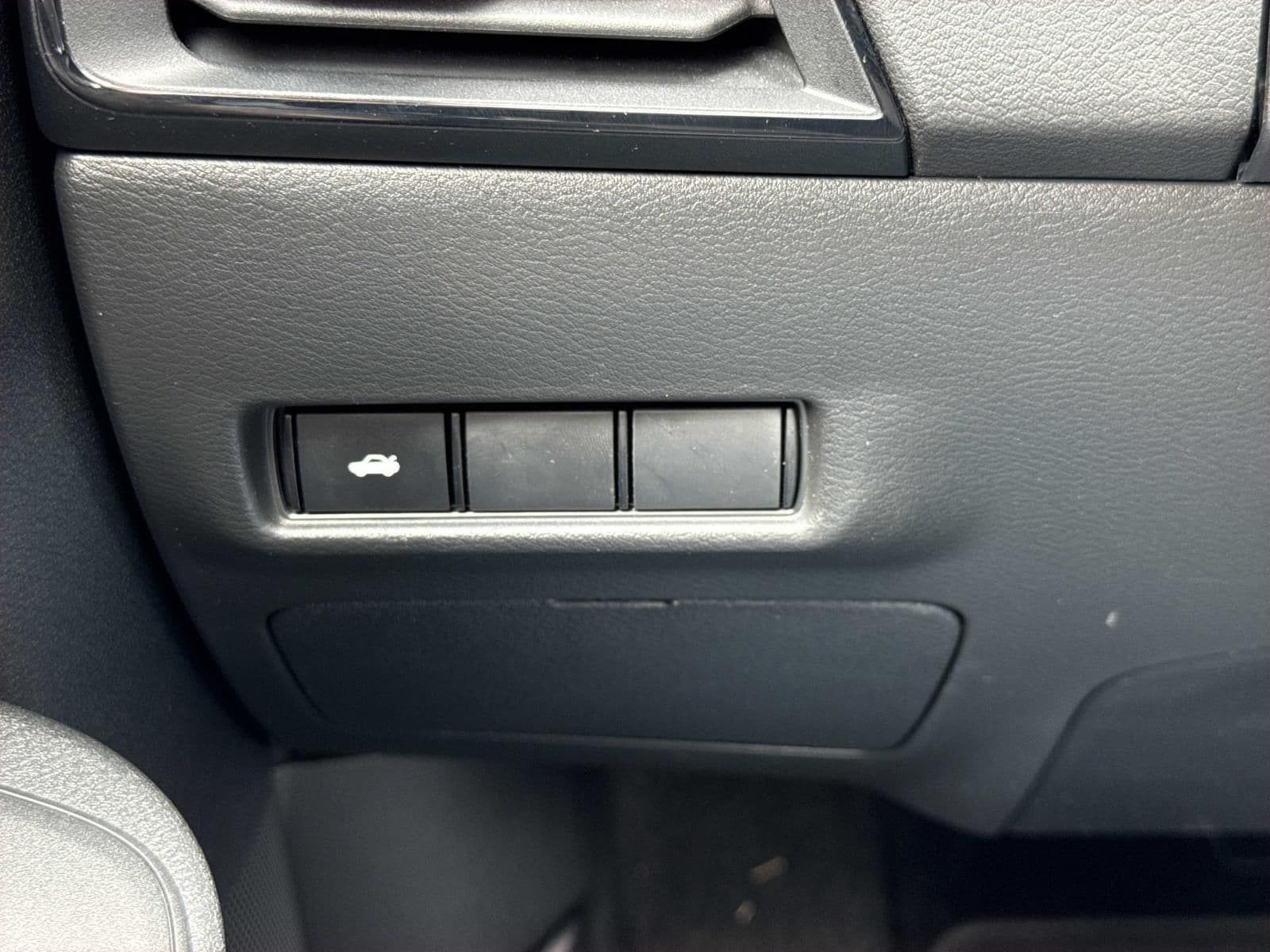 2026 Nissan Sentra SV - Photo 19