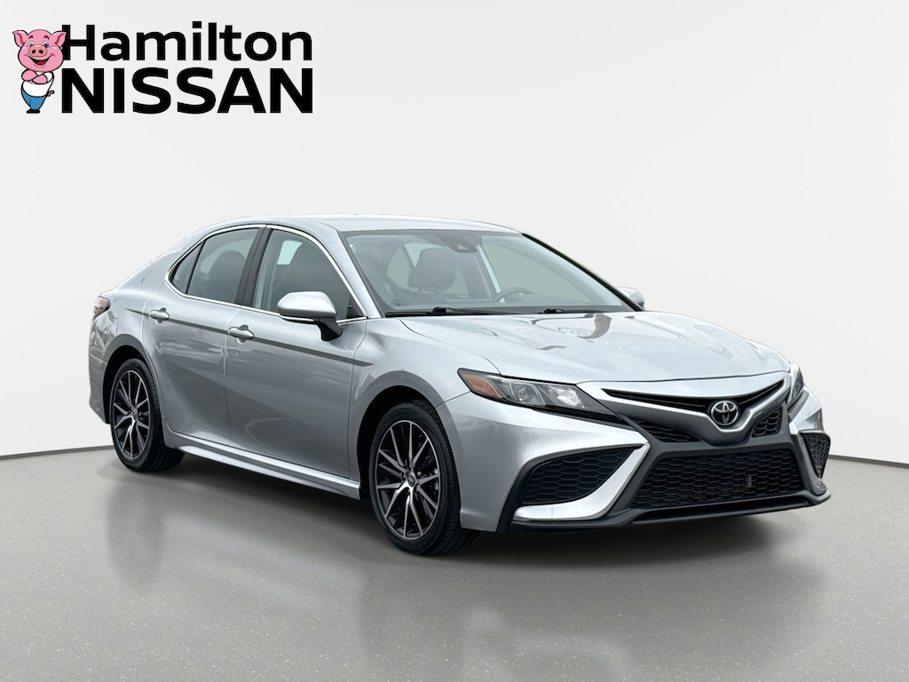 Used 2024 Toyota Camry SE Sedan