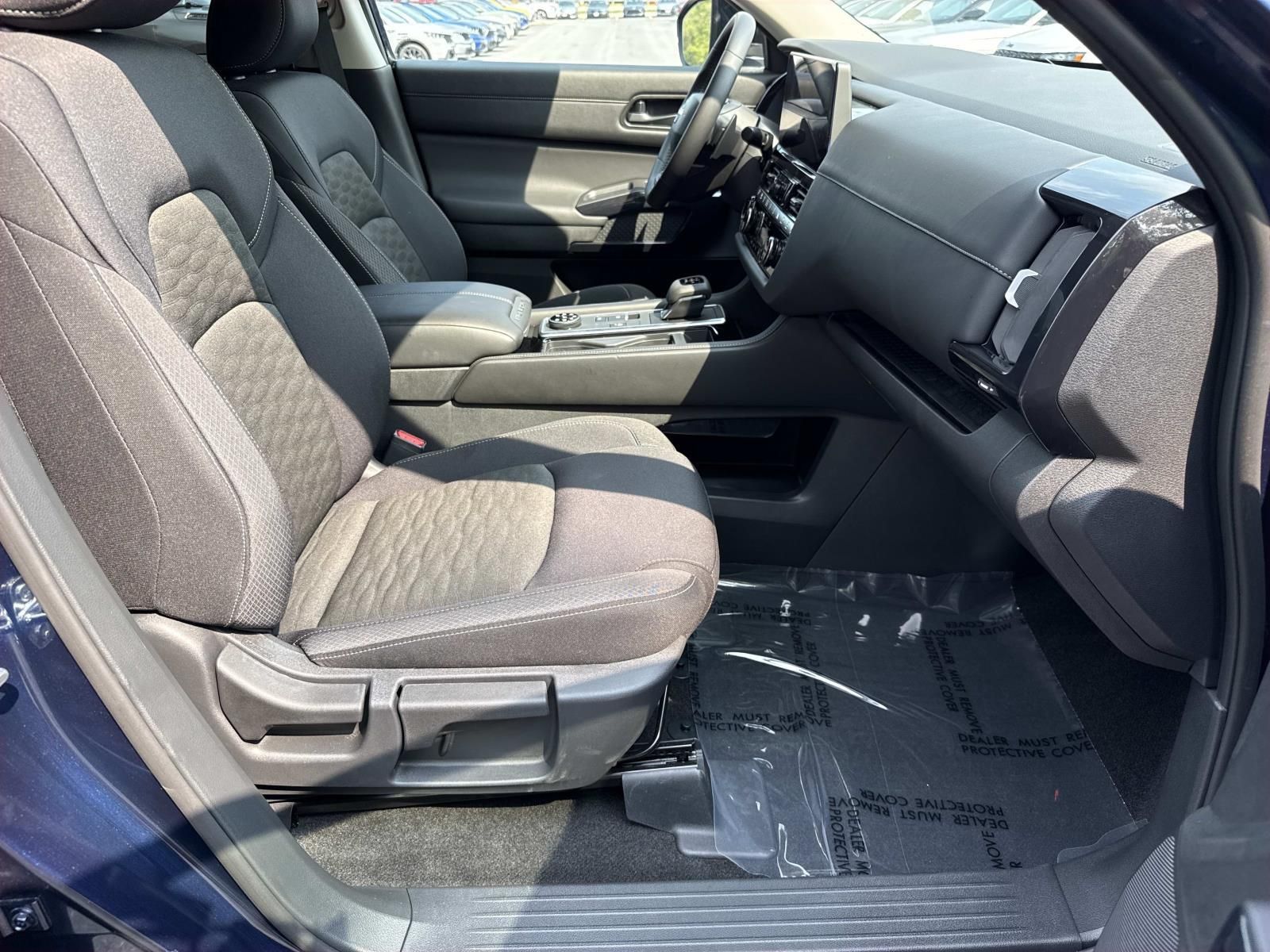 2026 Nissan Pathfinder SV - Photo 25