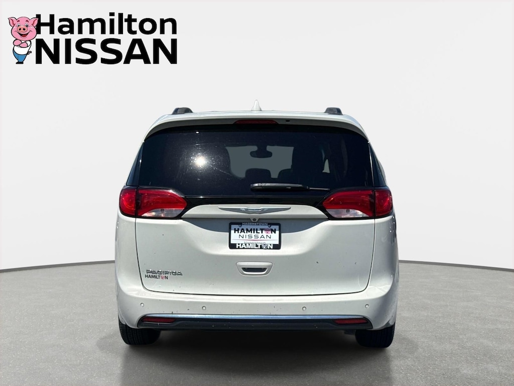 Used 2017 Chrysler Pacifica Touring L Van