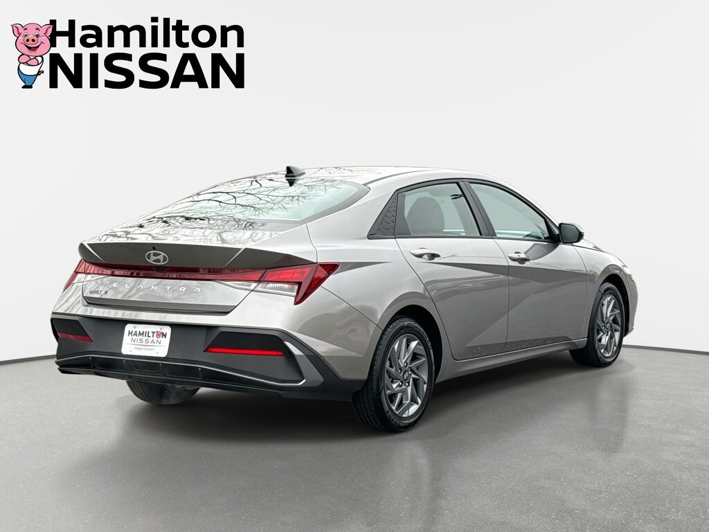 Used 2024 Hyundai Elantra SEL Sedan
