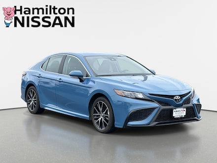 2023 Toyota Camry SE Sedan