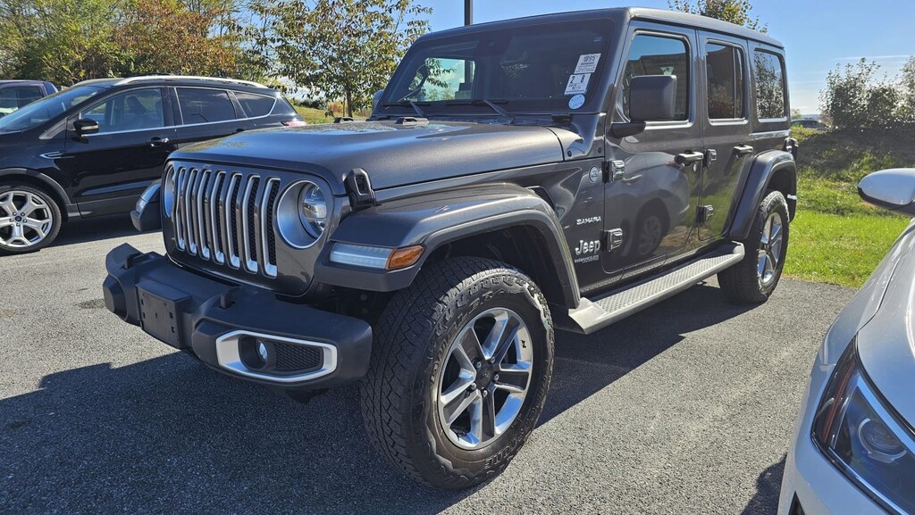 Used 2019 Jeep Wrangler Unlimited Sahara 4x4 SUV