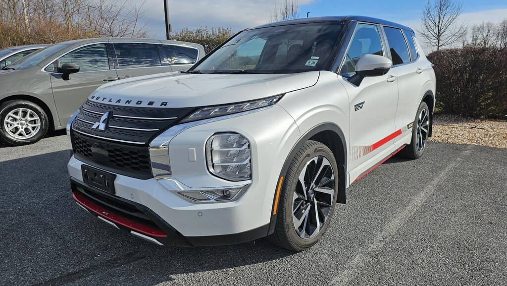 Used 2024 Mitsubishi Outlander PHEV SE SUV