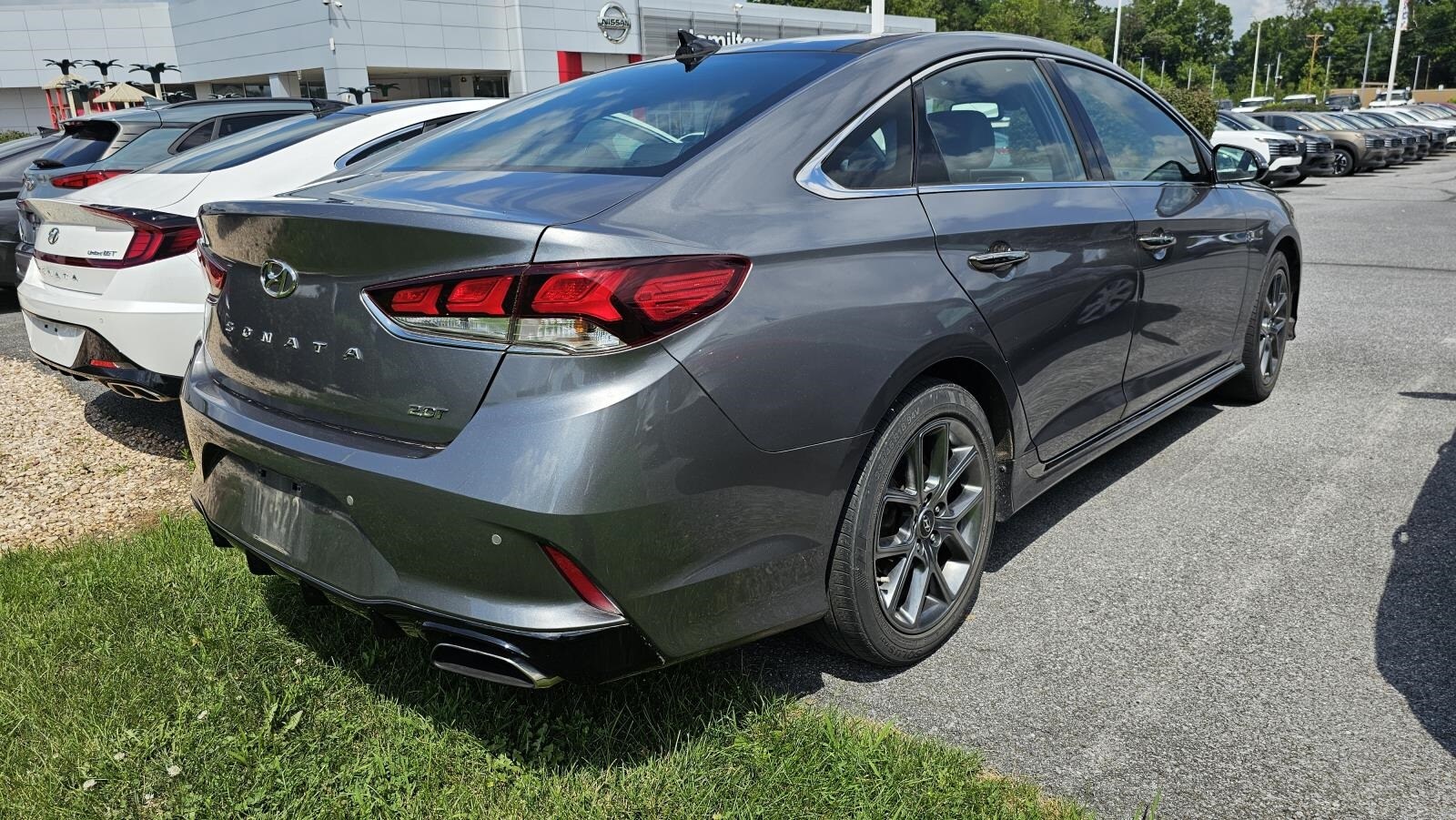 2019 Hyundai Sonata Limited 2.0T photo 2