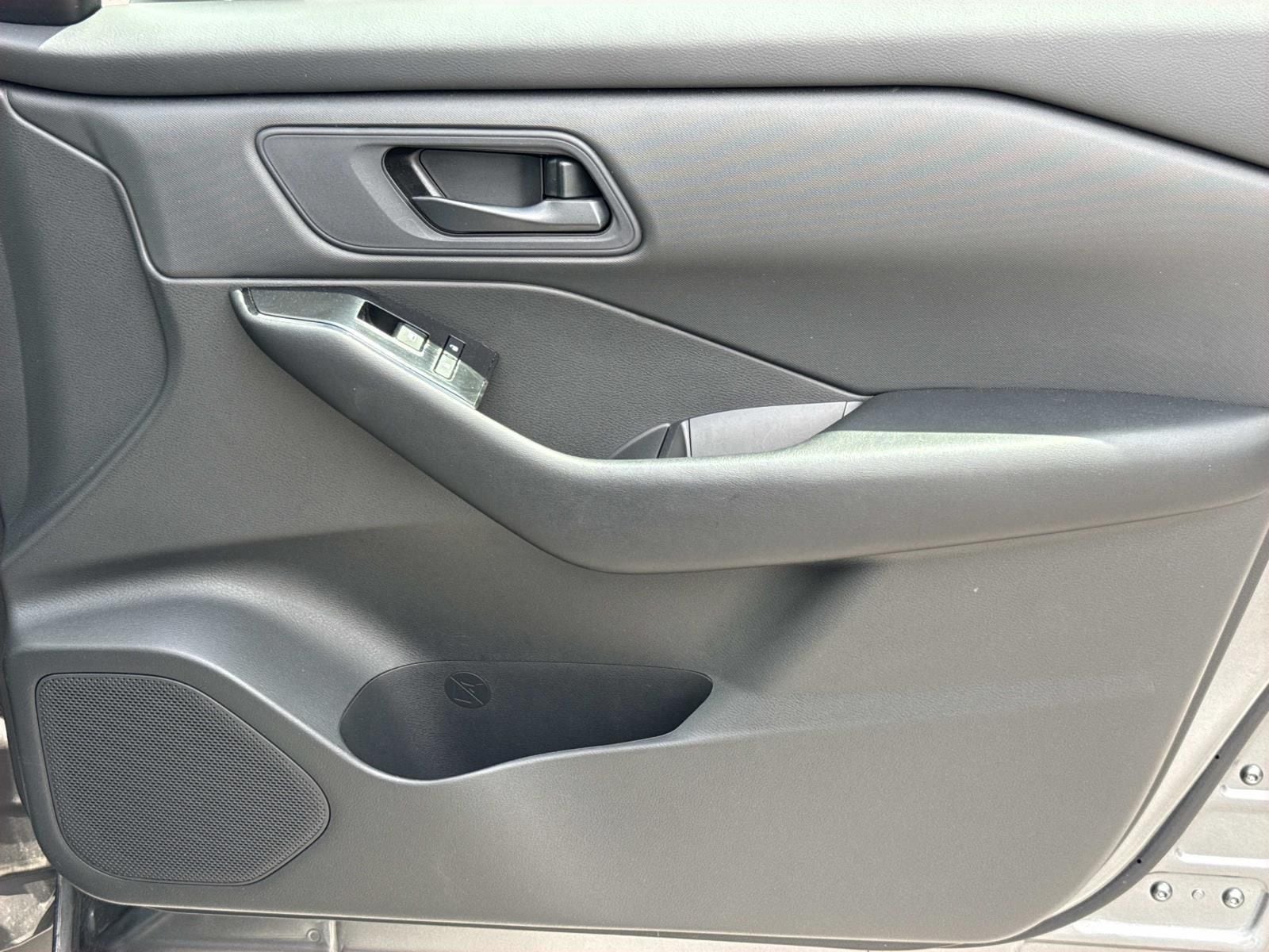 2026 Nissan Rogue S - Photo 24