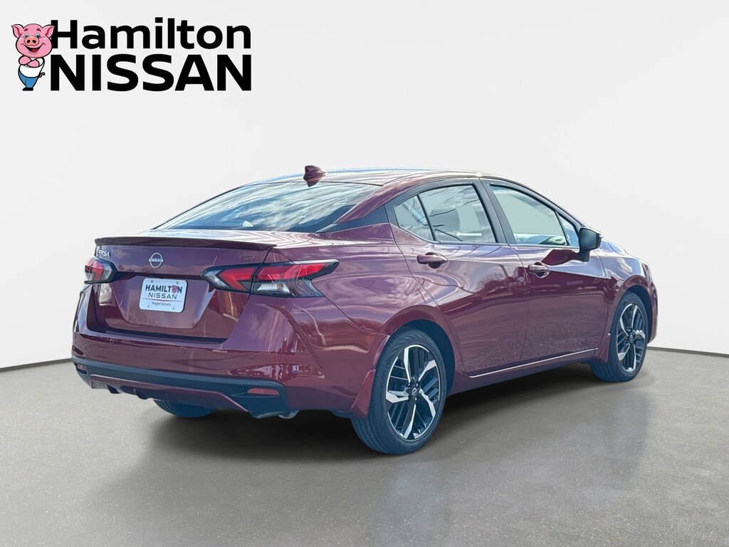 New 2025 Nissan Versa 1.6 SR Sedan