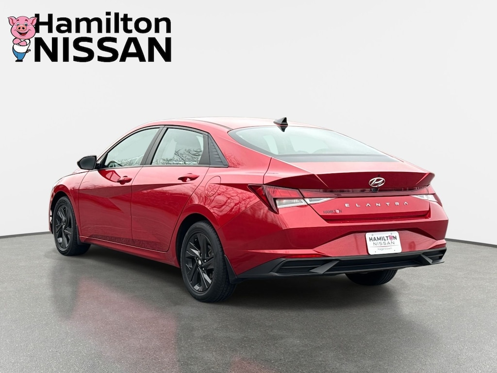 Used 2023 Hyundai Elantra SEL Sedan