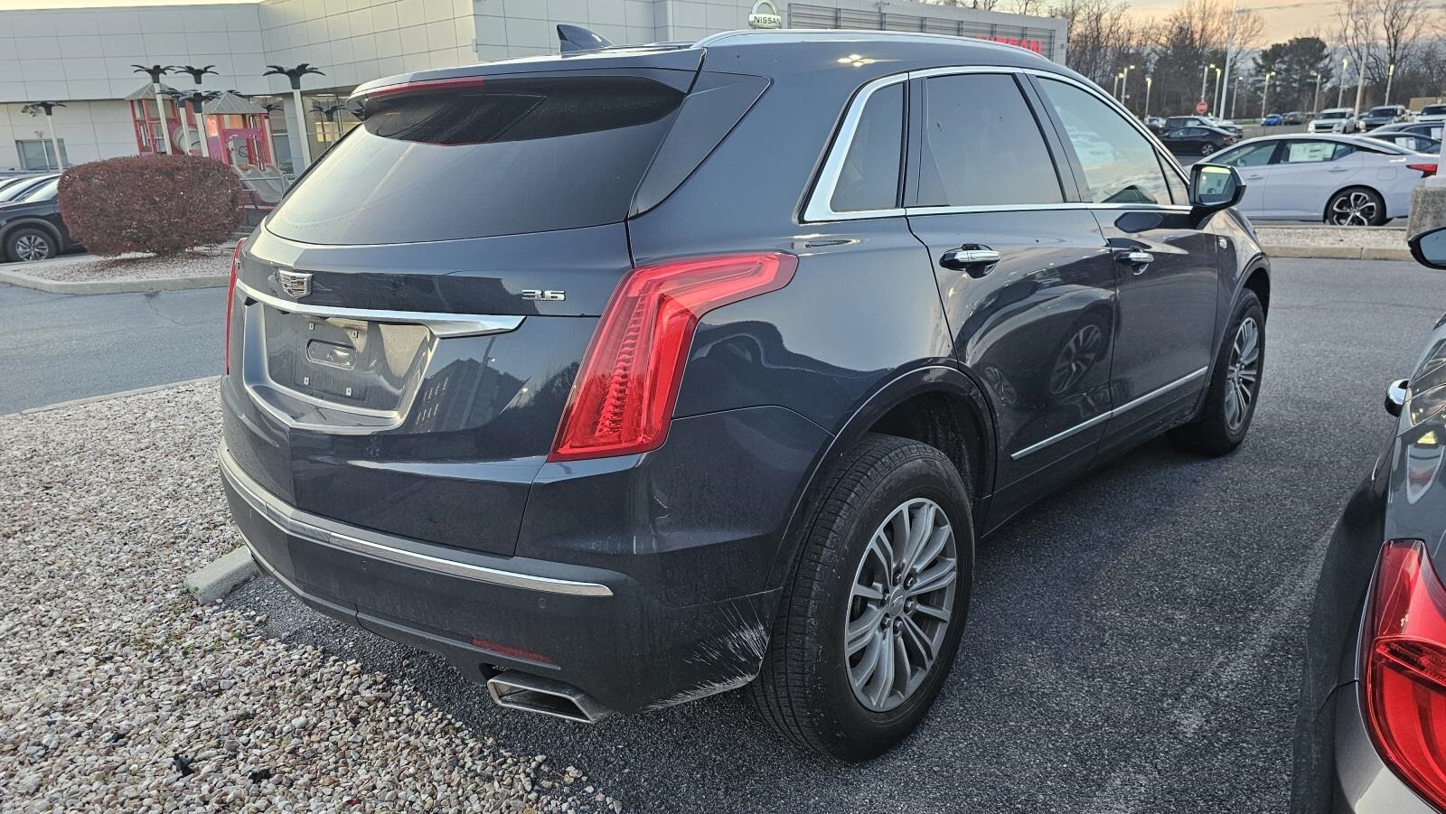 2019 Cadillac XT5 Luxury photo 2