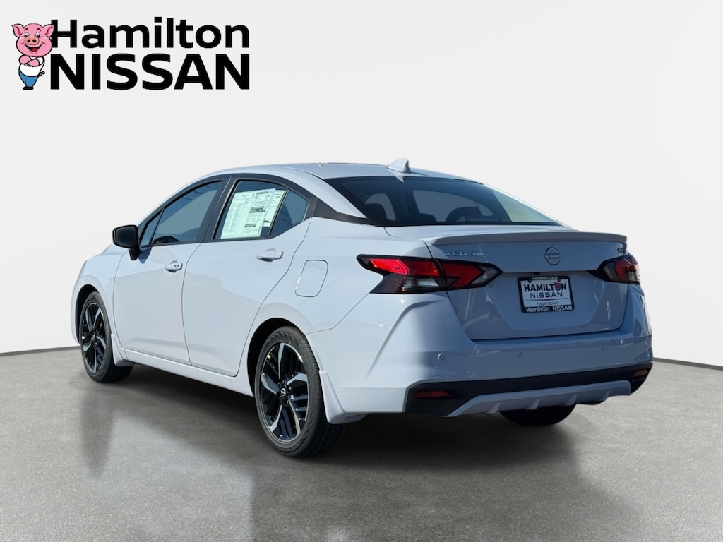 New 2025 Nissan Versa 1.6 SR Sedan