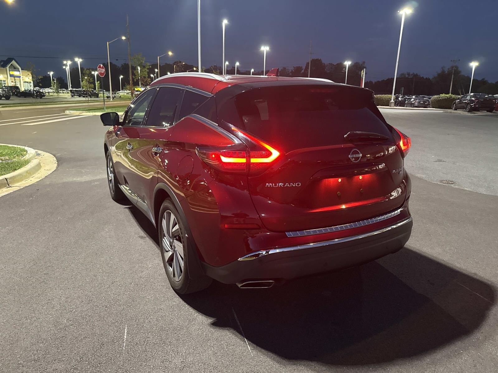 2023 Nissan Murano Platinum photo 2